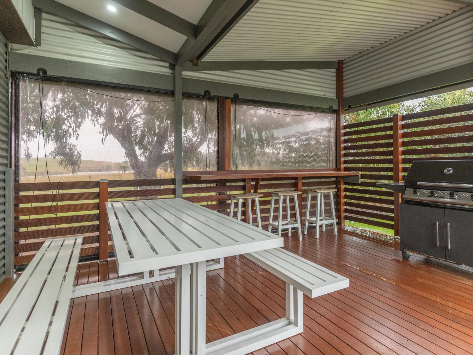 Nrma Warrnambool Riverside Holiday Park Oda fotoğraf