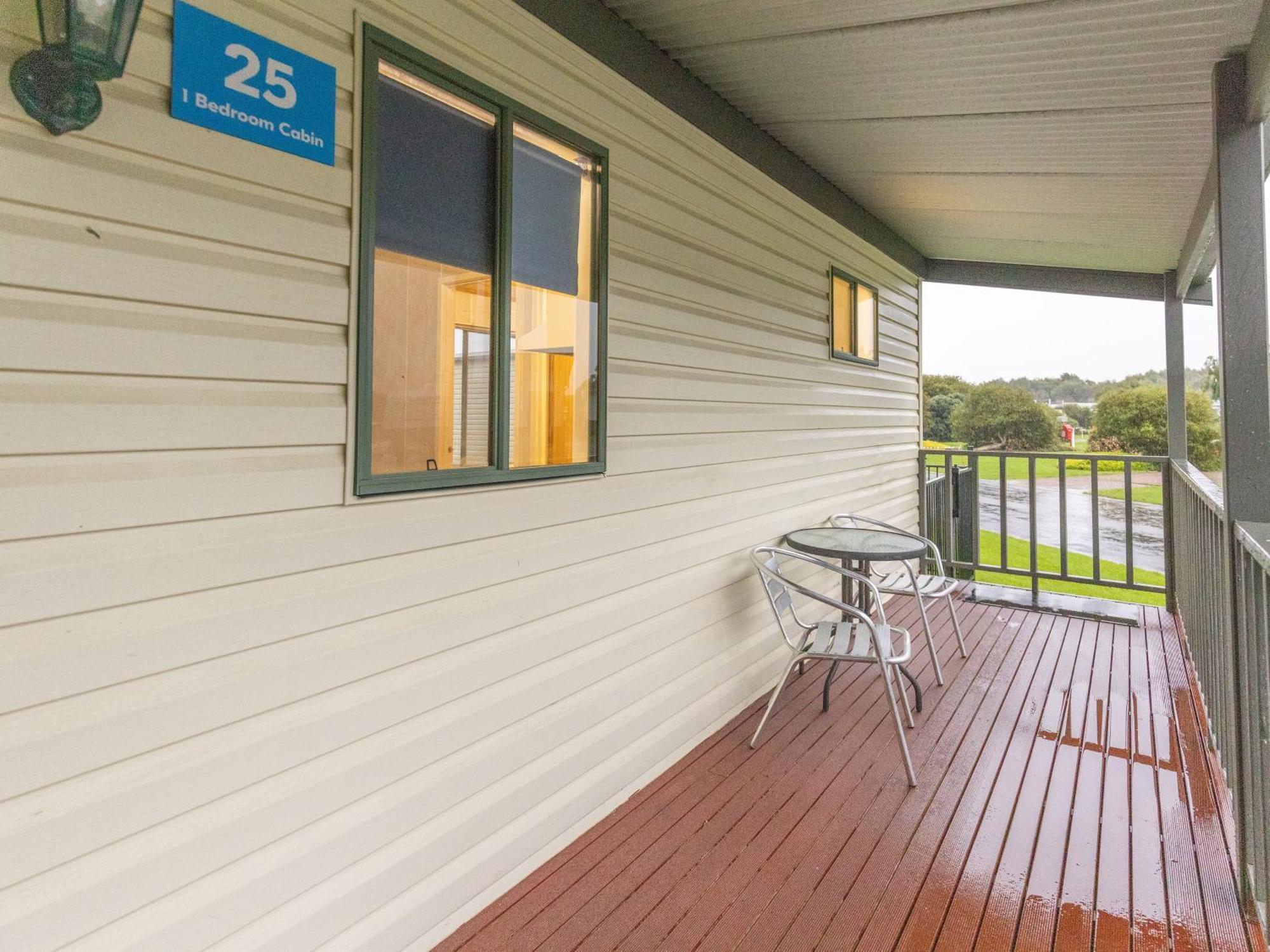 Nrma Warrnambool Riverside Holiday Park Oda fotoğraf