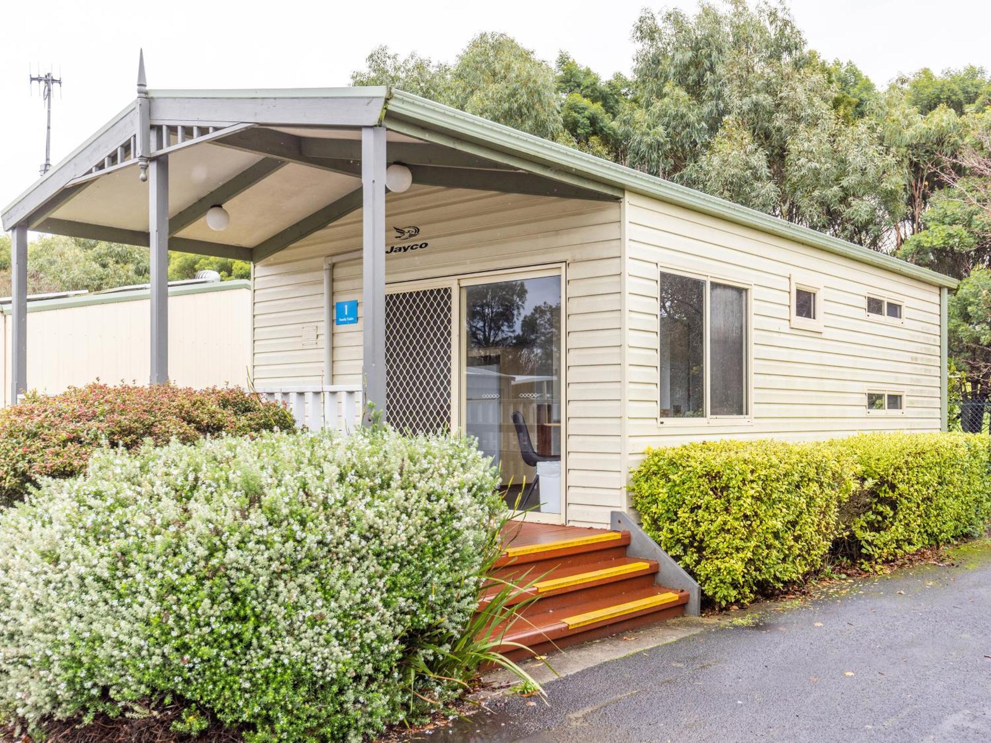 Nrma Warrnambool Riverside Holiday Park Oda fotoğraf