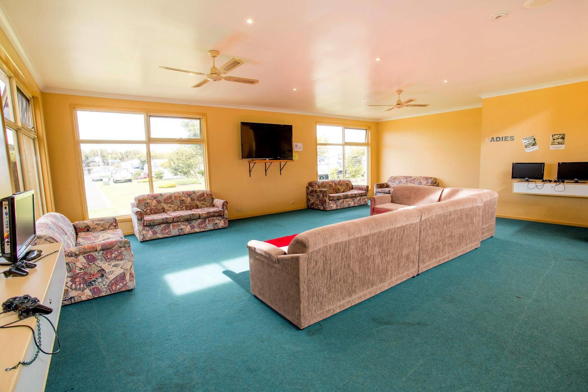 Nrma Warrnambool Riverside Holiday Park Dış mekan fotoğraf